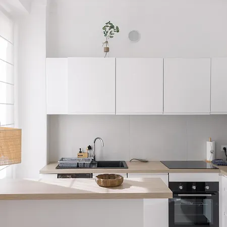 Josi - 2 Chambres, Central, 10mn Du Palais&plages, Neuf, Clim Apartment Cannes